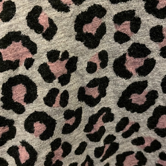 Torrid Leopard print tee. 2X. - Picture 5 of 6